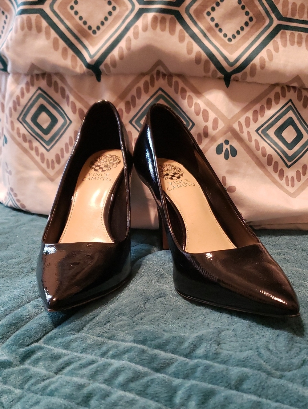 Vince Camuto Black Patent Pointed Toe Pumps with Stiletto Heel